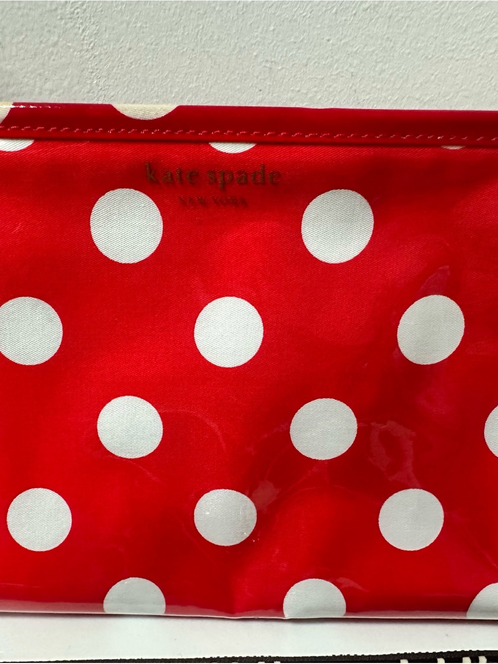 Kate Spade 2 make up pouches: Polka Dot Red & Giraffe Black Patent Pouch Set - Picture 3 of 8